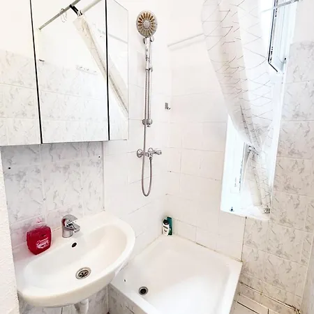 Διαμέρισμα 1room Flat With Kitchen Near Neukoelln & Kreuzberg *